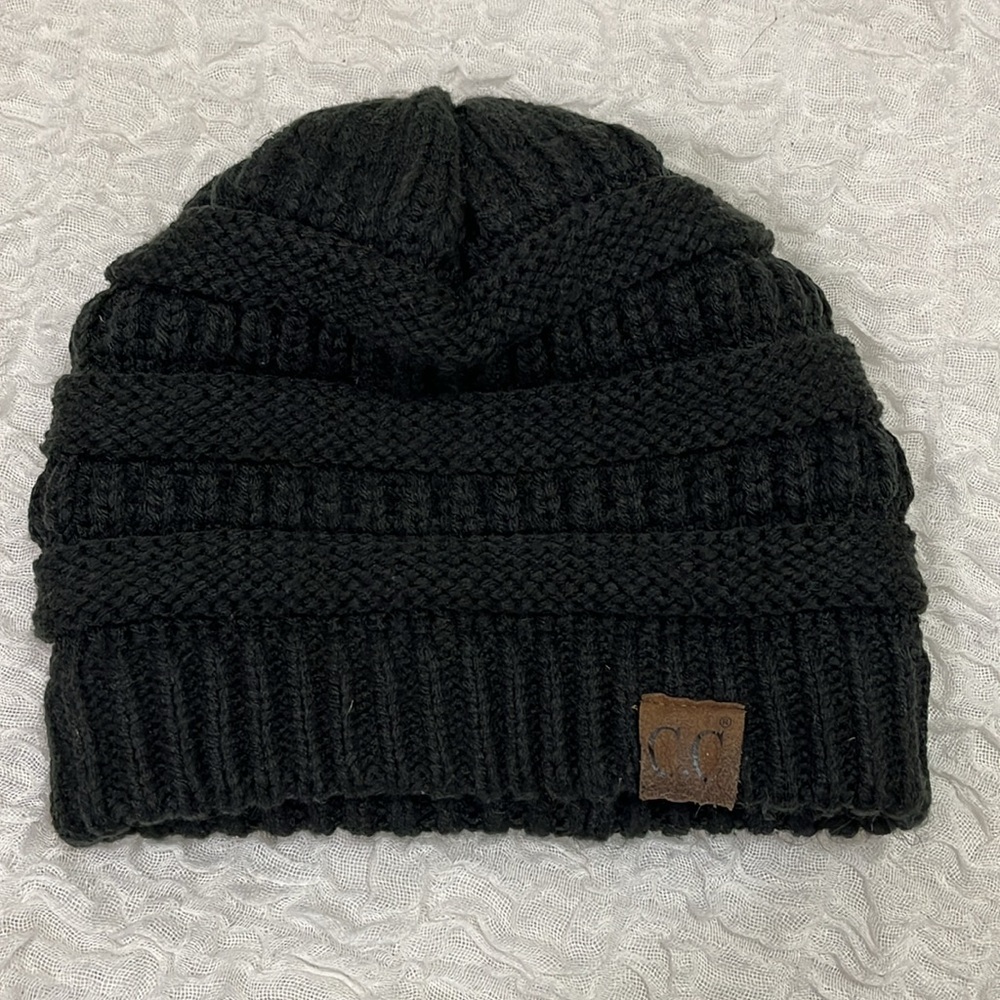 Women's Classic CC Beanie One Size in Black